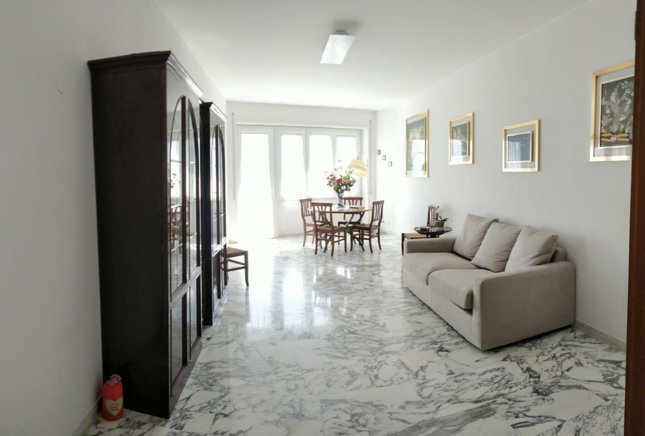 La Casetta Di Nonna Anna - 120 Mq Bright Apartment In Rome Downtown Экстерьер фото
